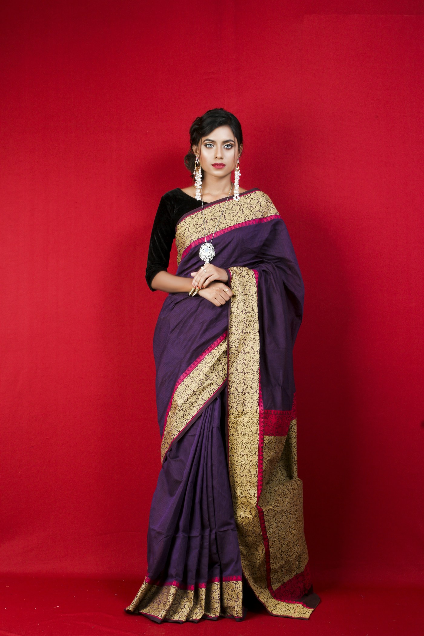 Discover the saree collection